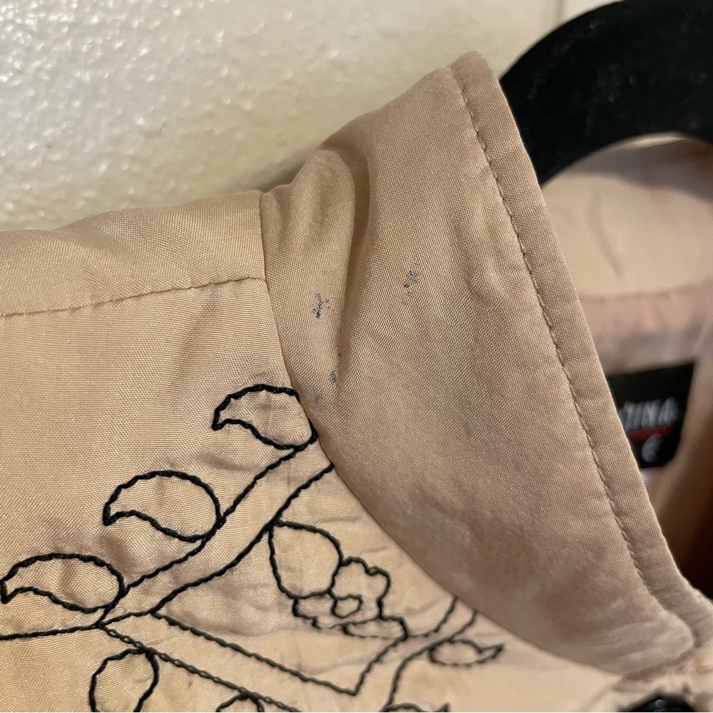 Vintage Christina Hope Silk Quilted Jacket Embroidered Detail Size Medium Button - Picture 6 of 6
